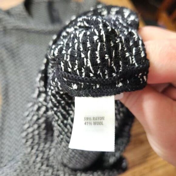 St. John Collection Lela Chevron Tweed Knit Wool Sheath Dress Sz 8 - Picture 4 of 5